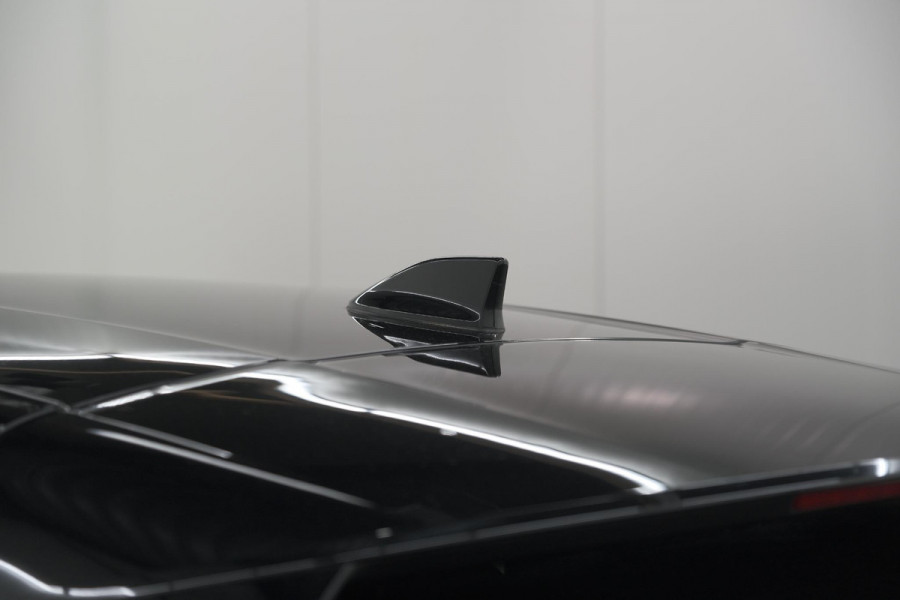 Renault Mégane E-Tech EV60 Optimum Charge Iconic | Adaptieve Cruise Control | Winterpakket | Dodehoekdetectie | Harman Kardon