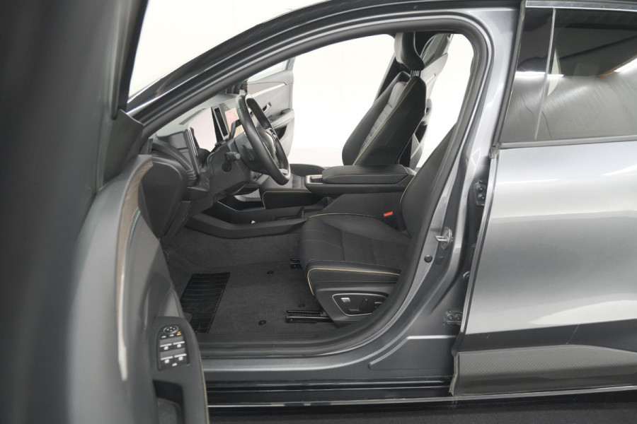 Renault Mégane E-Tech EV60 Optimum Charge Iconic | Adaptieve Cruise Control | Winterpakket | Dodehoekdetectie | Harman Kardon