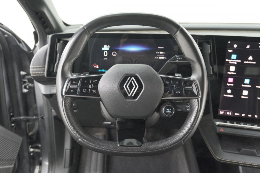 Renault Mégane E-Tech EV60 Optimum Charge Iconic | Adaptieve Cruise Control | Winterpakket | Dodehoekdetectie | Harman Kardon