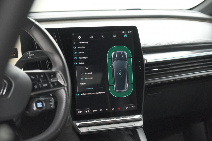 Renault Mégane E-Tech EV60 Optimum Charge Iconic | Adaptieve Cruise Control | Winterpakket | Dodehoekdetectie | Harman Kardon