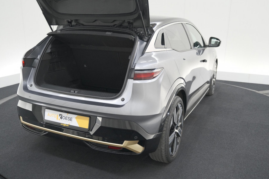 Renault Mégane E-Tech EV60 Optimum Charge Iconic | Adaptieve Cruise Control | Winterpakket | Dodehoekdetectie | Harman Kardon