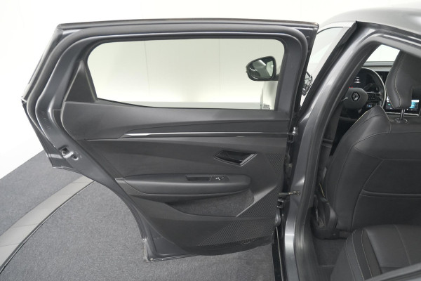 Renault Mégane E-Tech EV60 Optimum Charge Iconic | Adaptieve Cruise Control | Winterpakket | Dodehoekdetectie | Harman Kardon