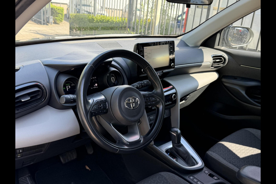 Toyota Yaris Cross 1.5 Hybrid ACTIVE . APPLE CARPLAY & ANDROID AUTO . ACHTERUITRIJ CAMERA . ADAPTIEVE CRUISE CONTROL .
