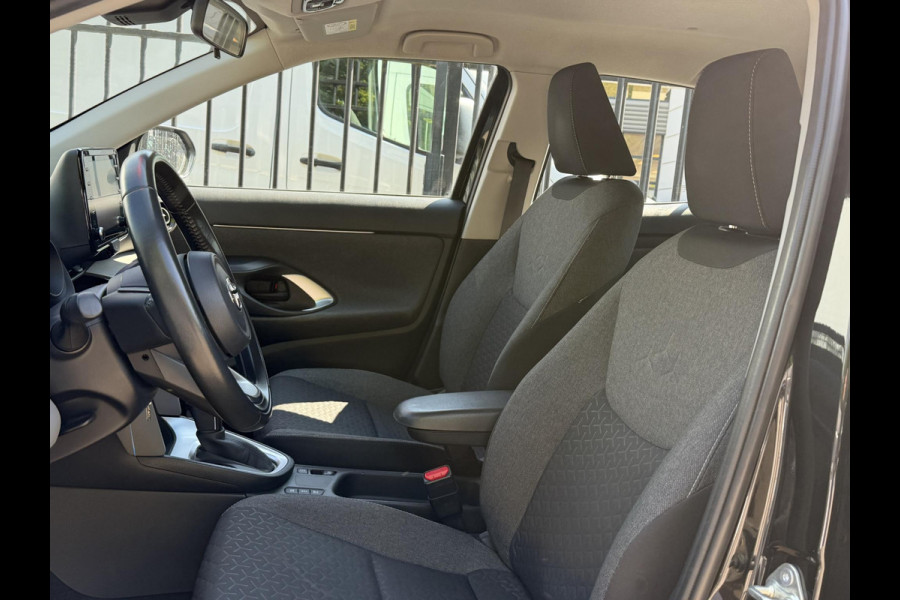 Toyota Yaris Cross 1.5 Hybrid ACTIVE . APPLE CARPLAY & ANDROID AUTO . ACHTERUITRIJ CAMERA . ADAPTIEVE CRUISE CONTROL .