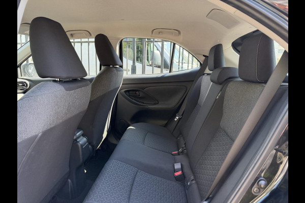 Toyota Yaris Cross 1.5 Hybrid ACTIVE . APPLE CARPLAY & ANDROID AUTO . ACHTERUITRIJ CAMERA . ADAPTIEVE CRUISE CONTROL .