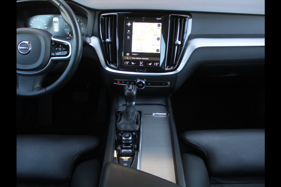 Volvo V60 2.0 T4 Inscription CARPLAY | CRUISE | CAMERA | ELECSTOEL | POLESTAR ENGINEERD | LMV19 | LEDER | STOELVERW | CLIMATE | LED