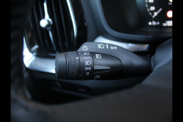 Volvo V60 2.0 T4 Inscription CARPLAY | CRUISE | CAMERA | ELECSTOEL | POLESTAR ENGINEERD | LMV19 | LEDER | STOELVERW | CLIMATE | LED
