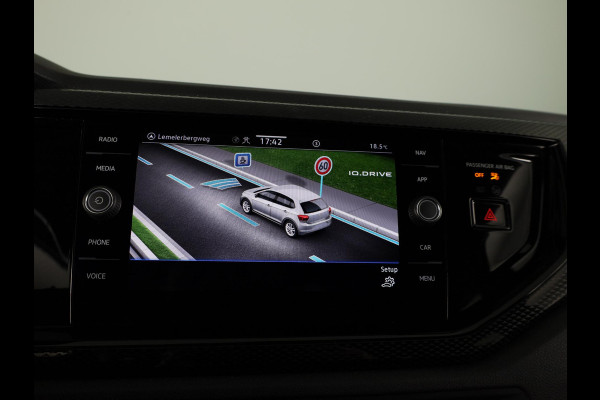 Volkswagen Polo 1.0 TSI Life 95 pk Automaat (DSG) | Navigatie | Parkeersensoren | Stoelverwarming | LED koplampen | Apple Carplay/Android Auto |