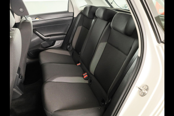 Volkswagen Polo 1.0 TSI Life 95 pk Automaat (DSG) | Navigatie | Parkeersensoren | Stoelverwarming | LED koplampen | Apple Carplay/Android Auto |