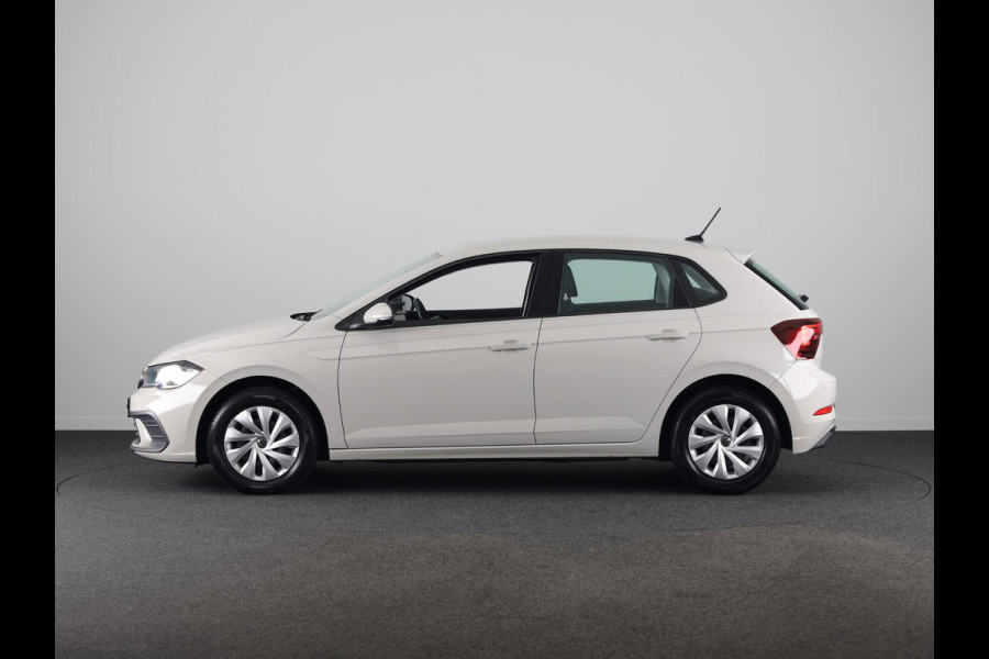 Volkswagen Polo 1.0 TSI Life 95 pk Automaat (DSG) | Navigatie | Parkeersensoren | Stoelverwarming | LED koplampen | Apple Carplay/Android Auto |