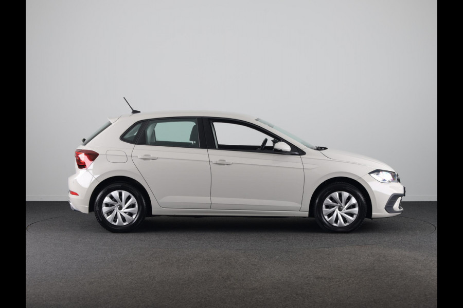 Volkswagen Polo 1.0 TSI Life 95 pk Automaat (DSG) | Navigatie | Parkeersensoren | Stoelverwarming | LED koplampen | Apple Carplay/Android Auto |