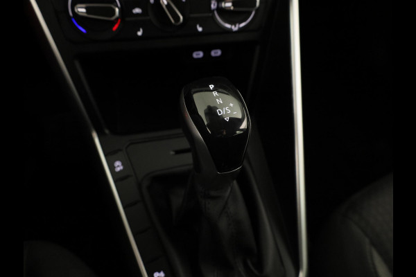 Volkswagen Polo 1.0 TSI Life 95 pk Automaat (DSG) | Navigatie | Parkeersensoren | Stoelverwarming | LED koplampen | Apple Carplay/Android Auto |