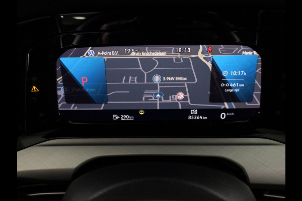 Volkswagen Golf 1.0 eTSI Life Business 110PK | Stuurwielverwarming | IQ light | Parkeersensoren |