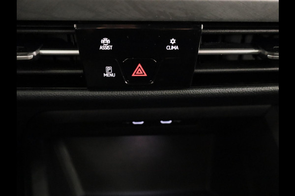 Volkswagen Golf 1.0 eTSI Life Business 110PK | Stuurwielverwarming | IQ light | Parkeersensoren |