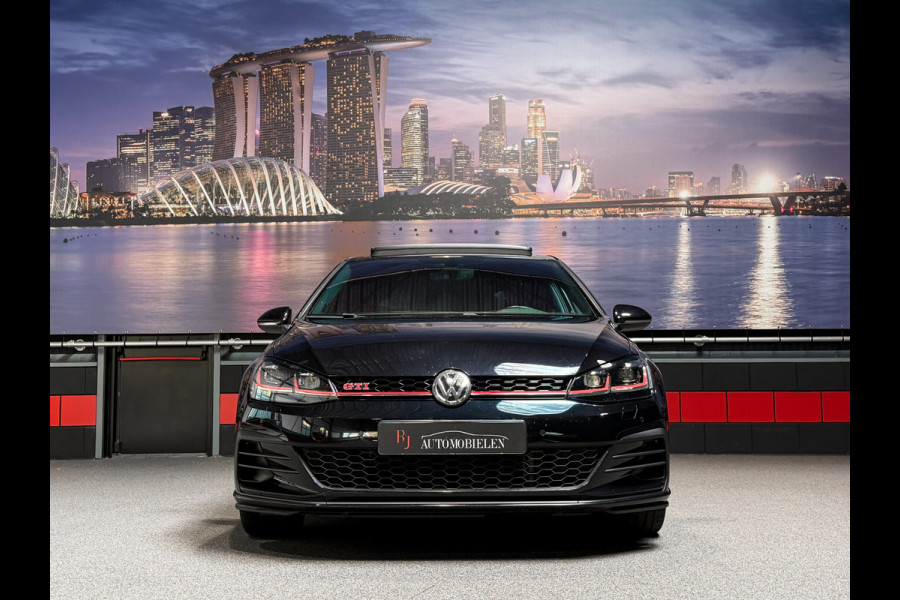 Volkswagen Golf 2.0 TSI GTI Performance |Panorama|Keyless|Carplay|LE