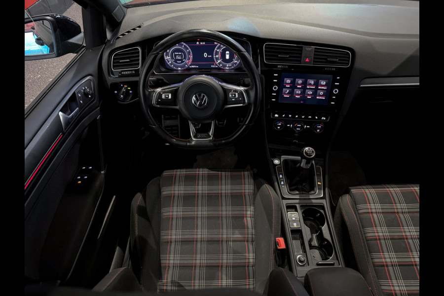 Volkswagen Golf 2.0 TSI GTI Performance |Panorama|Keyless|Carplay|LE