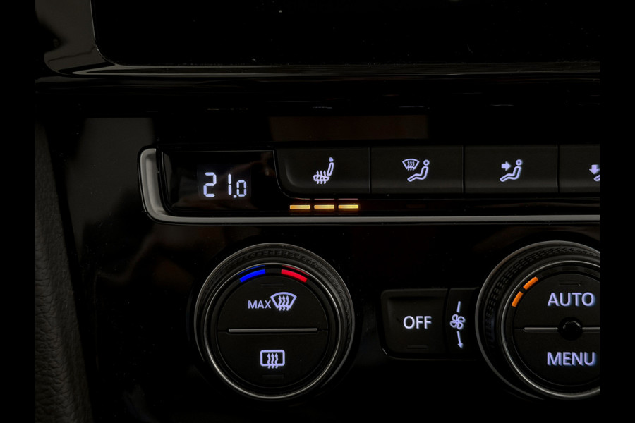 Volkswagen Golf 2.0 TSI GTI Performance |Panorama|Keyless|Carplay|LE