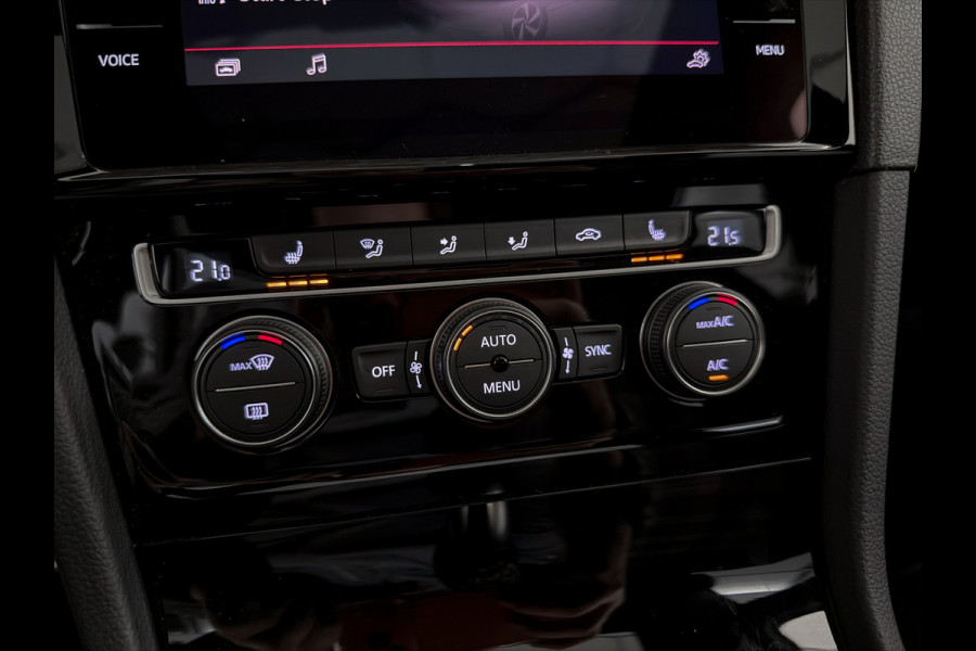 Volkswagen Golf 2.0 TSI GTI Performance |Panorama|Keyless|Carplay|LE