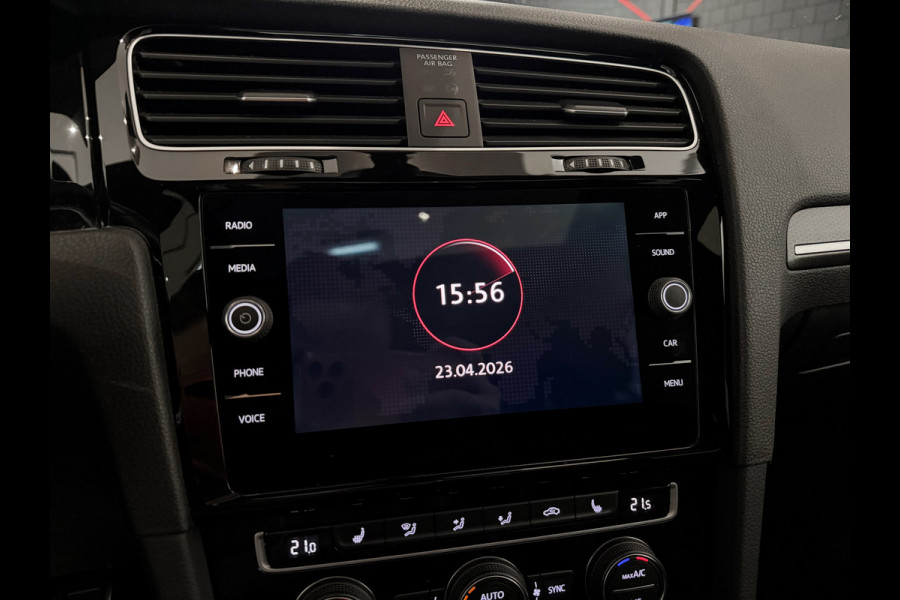 Volkswagen Golf 2.0 TSI GTI Performance |Panorama|Keyless|Carplay|LE