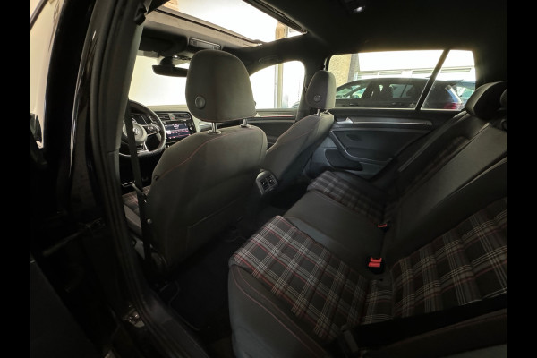 Volkswagen Golf 2.0 TSI GTI Performance Pano|Key|Dynaudi|DCC