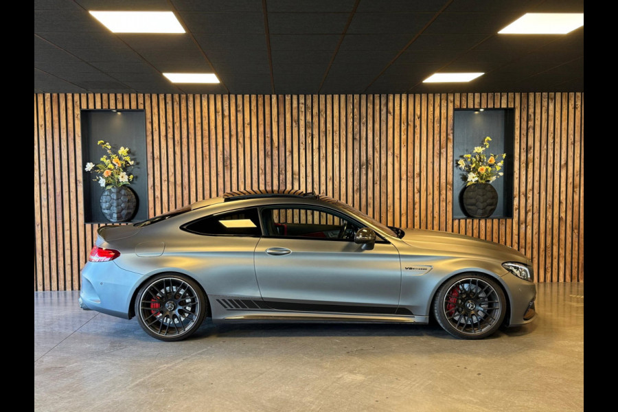 Mercedes-Benz C-Klasse Coupé AMG 63 S / Carbon / Burmester / Memory / Pano / Performance stoelen / Designo / Camera