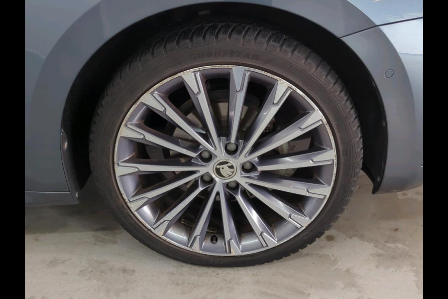Škoda Octavia Combi 1.5 e-TSI Business Edition Plus NL-AUTO | PANODAK | STOELVERWARMING | ELEKTR. KLEP