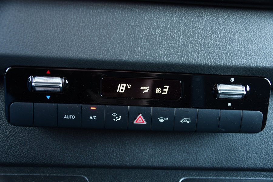 Mercedes-Benz Sprinter 319 V6 3.0 CDI L2H2 PB Edition MARGE! Adaptieve Cruise, Camera, Carplay, 190pk, LED, Stoelverwarming, Multimedia, Automaat, Uniek!