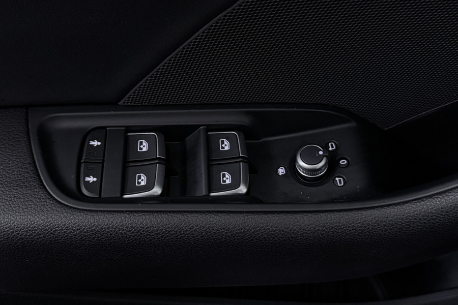 Audi A3 Limousine 35 TFSI CoD Advance Sport Automaat (VIRTUAL COCKPIT, STOELVERWARMING, ADAPTIVE CRUISE, PARKEERSENSOREN)