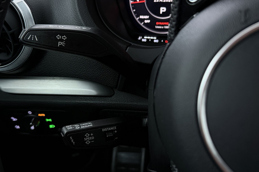Audi A3 Limousine 35 TFSI CoD Advance Sport Automaat (VIRTUAL COCKPIT, STOELVERWARMING, ADAPTIVE CRUISE, PARKEERSENSOREN)
