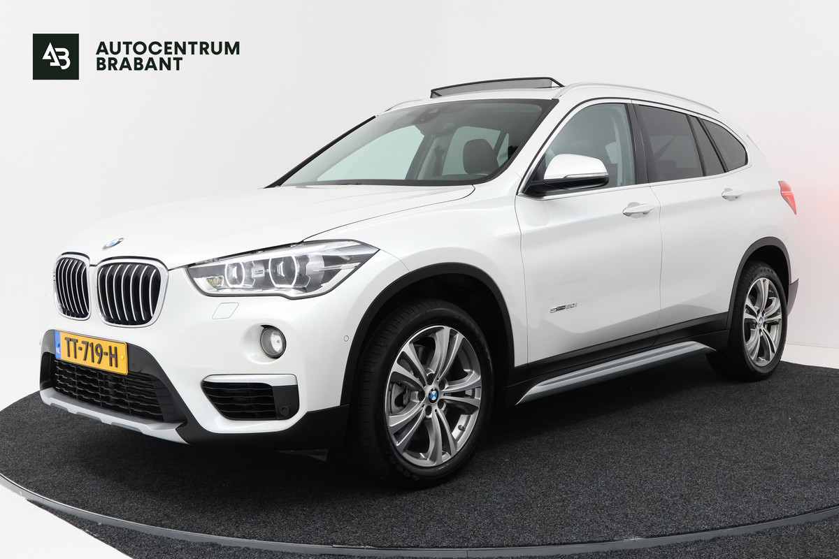BMW X1 SDrive20i High Executive (PANORAMADAK, HARMAN/KARDON, GROOT-NAVIGATIE, STOELVERWARMING, DEALER ONDERHOUDEN)