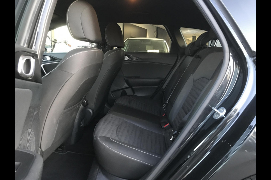 Kia Ceed Sportswagon 1.5 T-GDi DynamicLine Automaat 7 JAAR GARANTIE