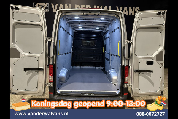 Volkswagen Crafter 2.0 TDI 140pk L3H3 L2H2 Euro6 Airco | Navigatie | Apple Carplay | Cruisecontrol Android Auto, Bijrijdersbank, 3000kg trekvermogen, zilver