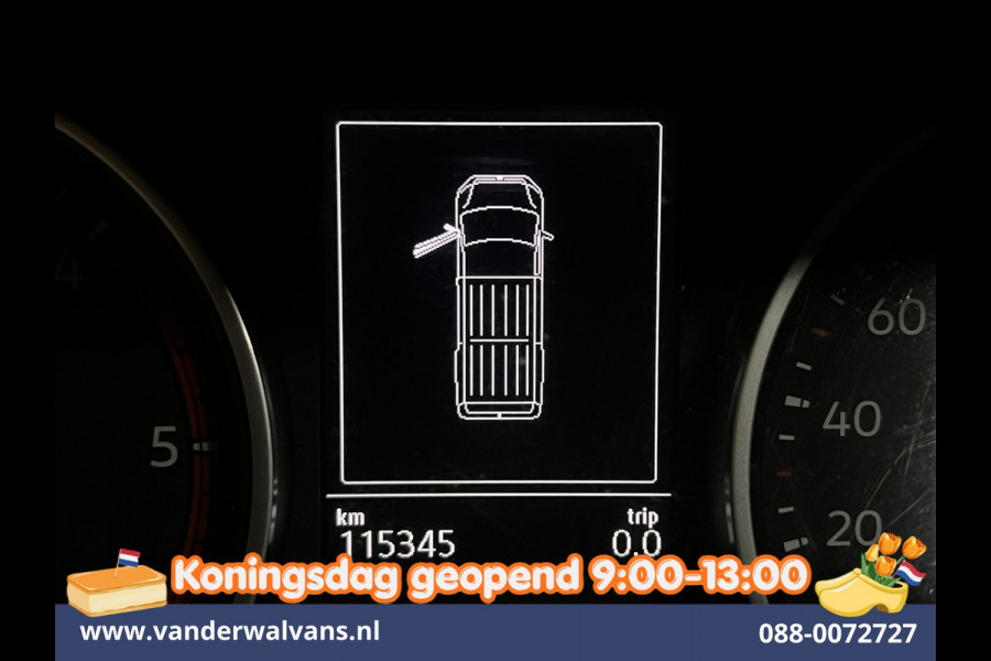 Volkswagen Crafter 2.0 TDI 140pk L3H3 L2H2 Euro6 Airco | Navigatie | Apple Carplay | Cruisecontrol Android Auto, Bijrijdersbank, 3000kg trekvermogen, zilver