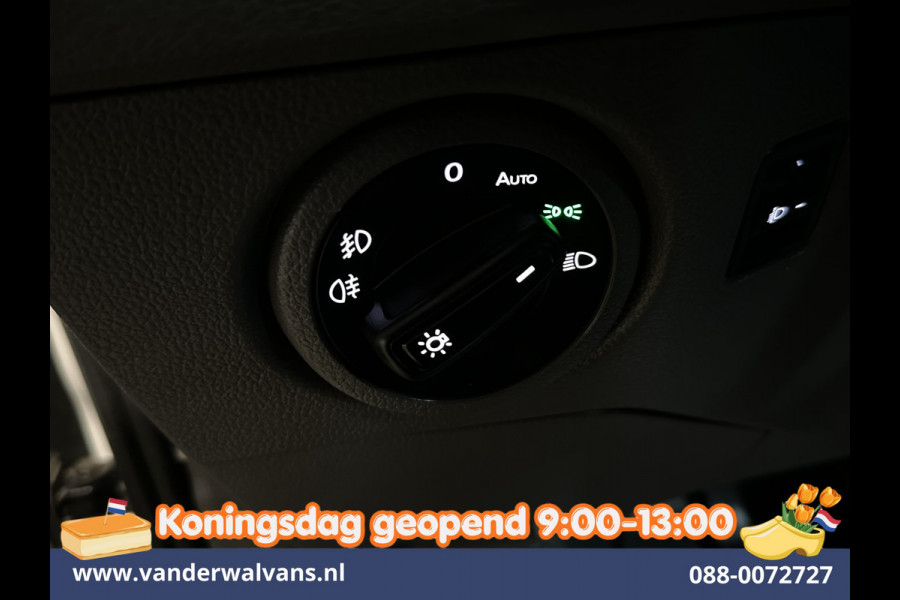 Volkswagen Crafter 2.0 TDI 141pk L3H3 L2H2 Inrichting Euro6 Airco | Camera | Apple Carplay | 3000kg Trekhaak | Cruisecontrol Android Auto, Chauffeursstoel, Parkeersensoren