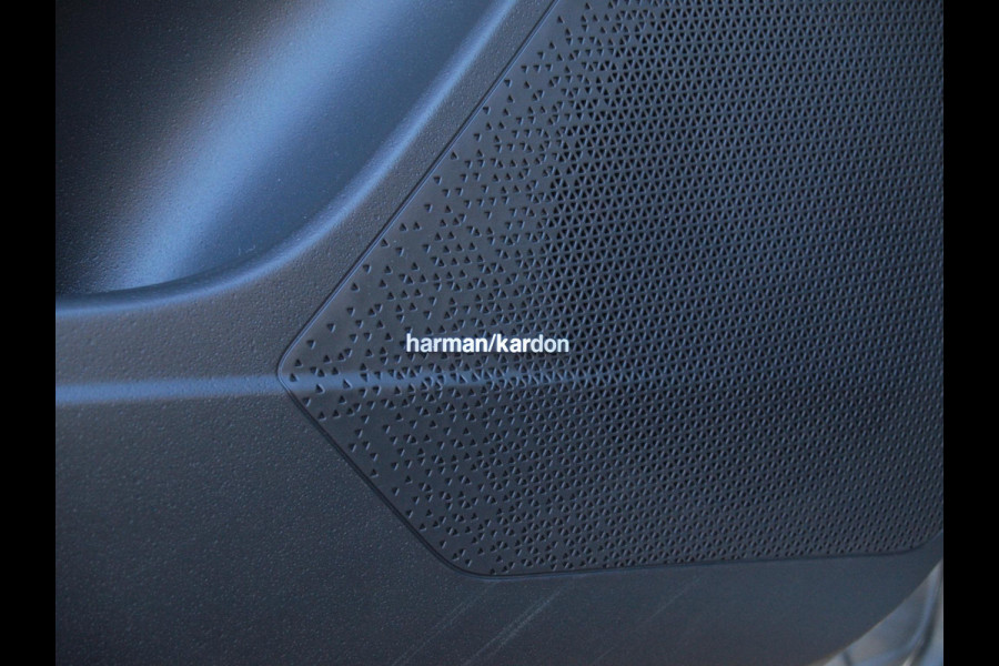 Kia Niro EV ExecutiveLine 64.8 kWh | Panoramadak | 360 Camera | Harman Kardon | Head-Up Display | Apple Carplay |