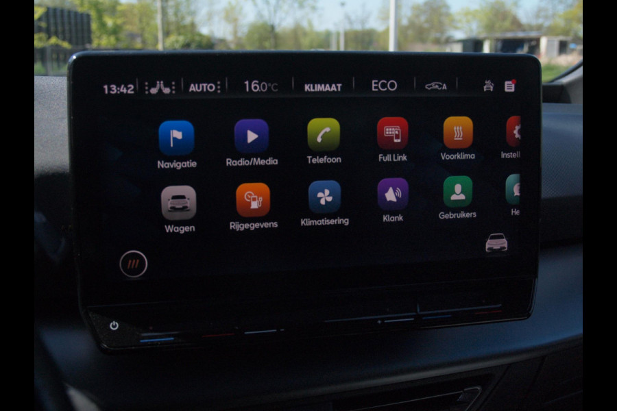 CUPRA Born Performance One 62 kWh | Panoramadak | 360 Camera | Head-Up Display | Apple Carplay |