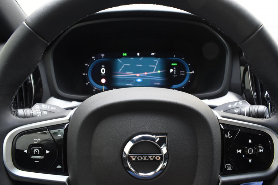 Volvo V60 T6 350PK Automaat Plug-in hybrid AWD Plus Dark / Navigatie / Adaptive Cruise control / 360 Camera / Harman Kardon / Stuur & Stoelverwarming / LM Velgen / Trekhaak