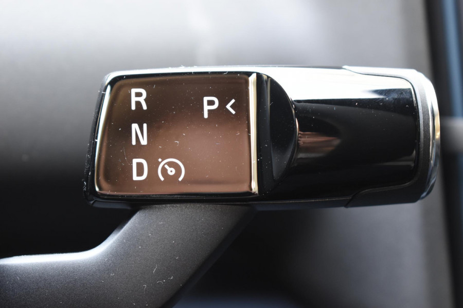 Volvo EX30 272PK Single Motor Extended Range Plus 69 kWh / Adaptieve Cruise Control / Elektrische achterklep / Achteruitrijcamera / Parkeersensoren V+A / Harman Kardon / 19" lichtmetalen velgen