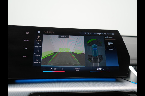 BMW X1 xDrive30e X Line PHEV 327pk Dealer O.H. | 20" Individual | Camera | Lederen Sportstoelen & Stuur Verwarmd | Sfeerverlichting | Apple Carplay | Blis | Keyless | Navigatie | DAB | Cruise Control | 20"L.M | Plug In Hybrid |