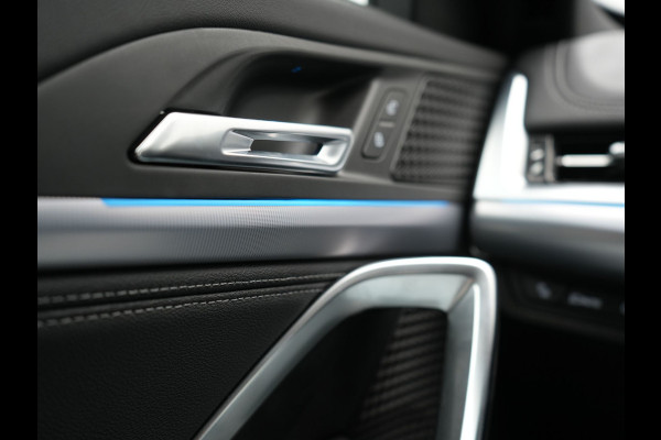 BMW X1 xDrive30e X Line PHEV 327pk Dealer O.H. | 20" Individual | Camera | Lederen Sportstoelen & Stuur Verwarmd | Sfeerverlichting | Apple Carplay | Blis | Keyless | Navigatie | DAB | Cruise Control | 20"L.M | Plug In Hybrid |