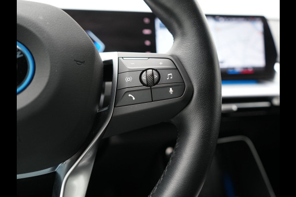 BMW X1 xDrive30e X Line PHEV 327pk Dealer O.H. | 20" Individual | Camera | Lederen Sportstoelen & Stuur Verwarmd | Sfeerverlichting | Apple Carplay | Blis | Keyless | Navigatie | DAB | Cruise Control | 20"L.M | Plug In Hybrid |