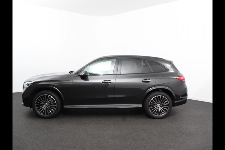 Mercedes-Benz GLC 300e 4MATIC AMG Line Navigatie Cruise Control Parkeersensoren Stoelverwarming Matrix LED-koplampen Virtual Cockpit Surround-systeem Burmester Inductielader