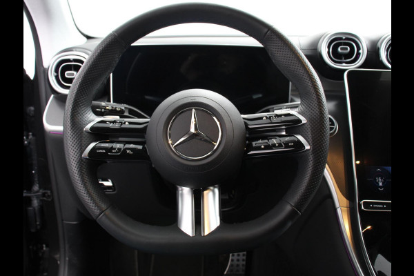 Mercedes-Benz GLC 300e 4MATIC AMG Line Navigatie Cruise Control Parkeersensoren Stoelverwarming Matrix LED-koplampen Virtual Cockpit Surround-systeem Burmester Inductielader