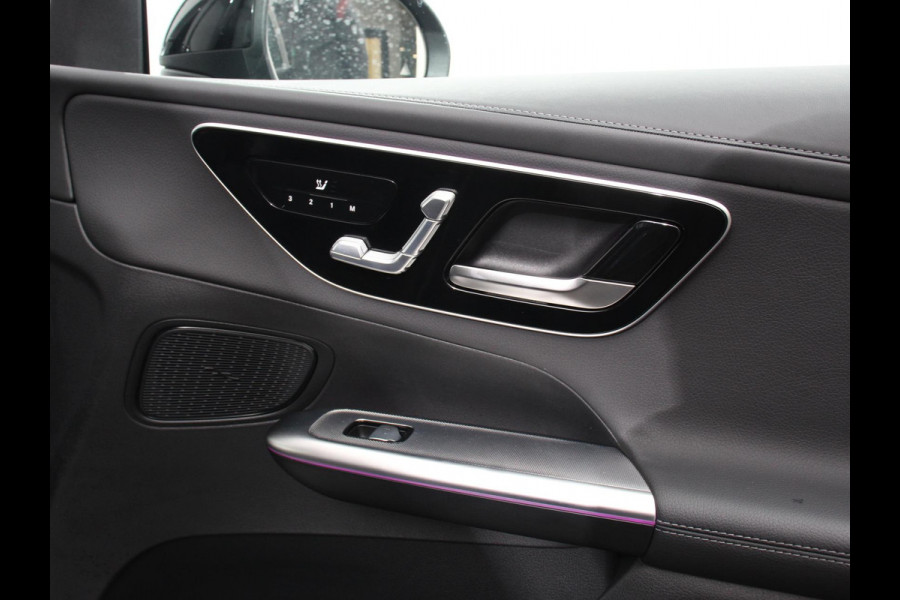 Mercedes-Benz GLC 300e 4MATIC AMG Line Navigatie Cruise Control Parkeersensoren Stoelverwarming Matrix LED-koplampen Virtual Cockpit Surround-systeem Burmester Inductielader