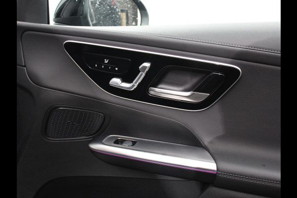 Mercedes-Benz GLC 300e 4MATIC AMG Line Navigatie Cruise Control Parkeersensoren Stoelverwarming Matrix LED-koplampen Virtual Cockpit Surround-systeem Burmester Inductielader