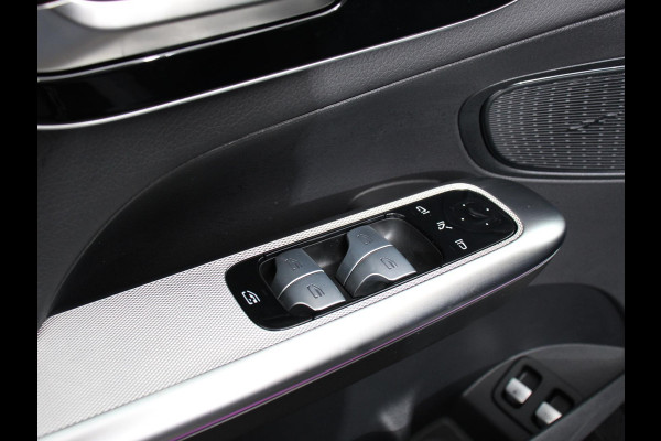 Mercedes-Benz GLC 300e 4MATIC AMG Line Navigatie Cruise Control Parkeersensoren Stoelverwarming Matrix LED-koplampen Virtual Cockpit Surround-systeem Burmester Inductielader