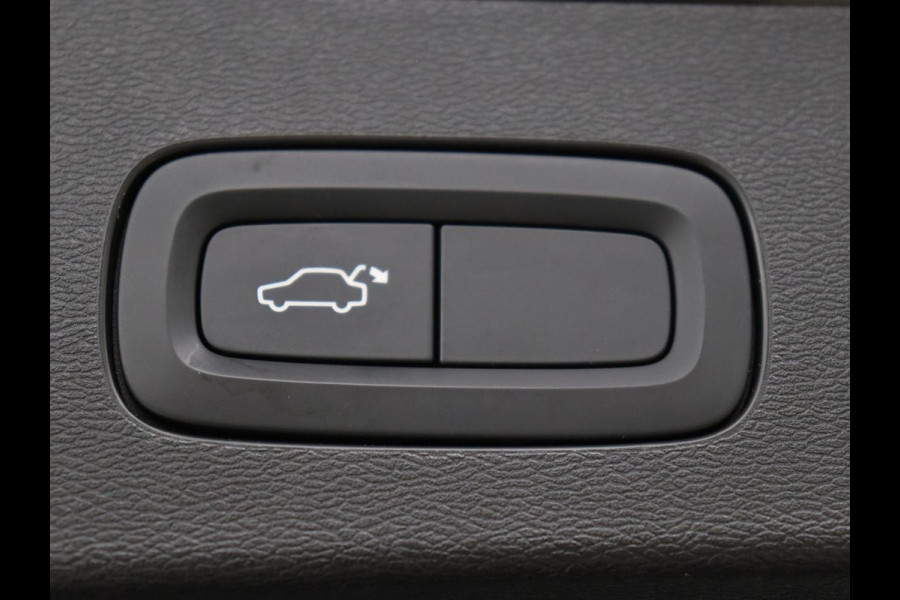 Volvo V60 2.0 T6 Twin Engine AWD Momentum Pro | SOH 88% | Stoelverwarming | Adaptive cruise | Carplay | Half leder | Navigatie | Full LED | Parkeerhulp | Climate control | Bluetooth | PHEV | Plug In