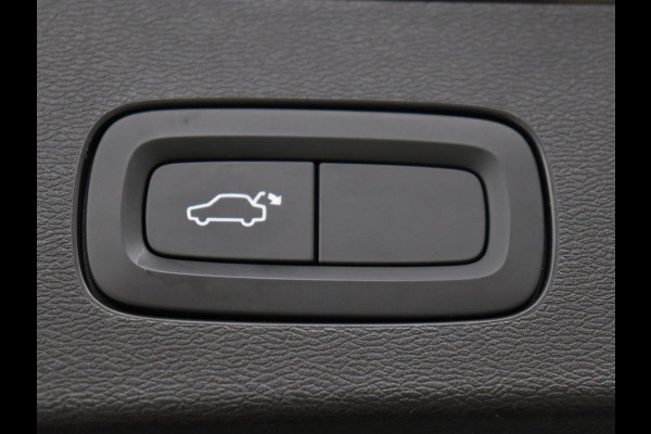 Volvo V60 2.0 T6 Twin Engine AWD Momentum Pro | SOH 88% | Stoelverwarming | Adaptive cruise | Carplay | Half leder | Navigatie | Full LED | Parkeerhulp | Climate control | Bluetooth | PHEV | Plug In