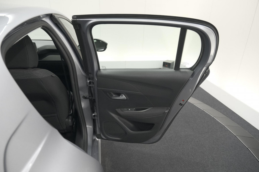 Peugeot 208 PureTech 75 Active Pack | Navigatie | Parkeersensoren | Apple Carplay | Allseason Banden