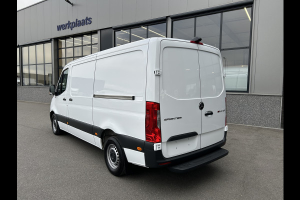 Mercedes-Benz Sprinter 317 CDI L2 H1 L+R Schuifdeur / MBUX / Camera / Carplay navigatie / Geveerde stoel / Cruise control / Airco